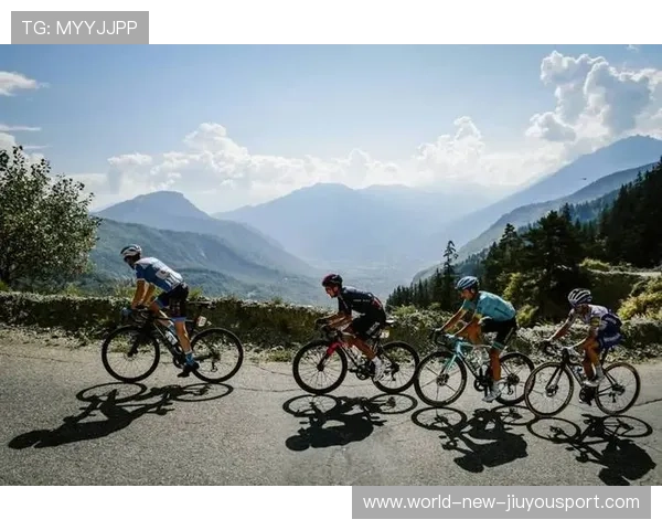 中场三人组主导控场节奏，三中场怎么搭配